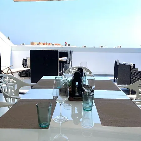 Luxury Penthouse Jacobo - The View Апартаменты Фуэнхирола